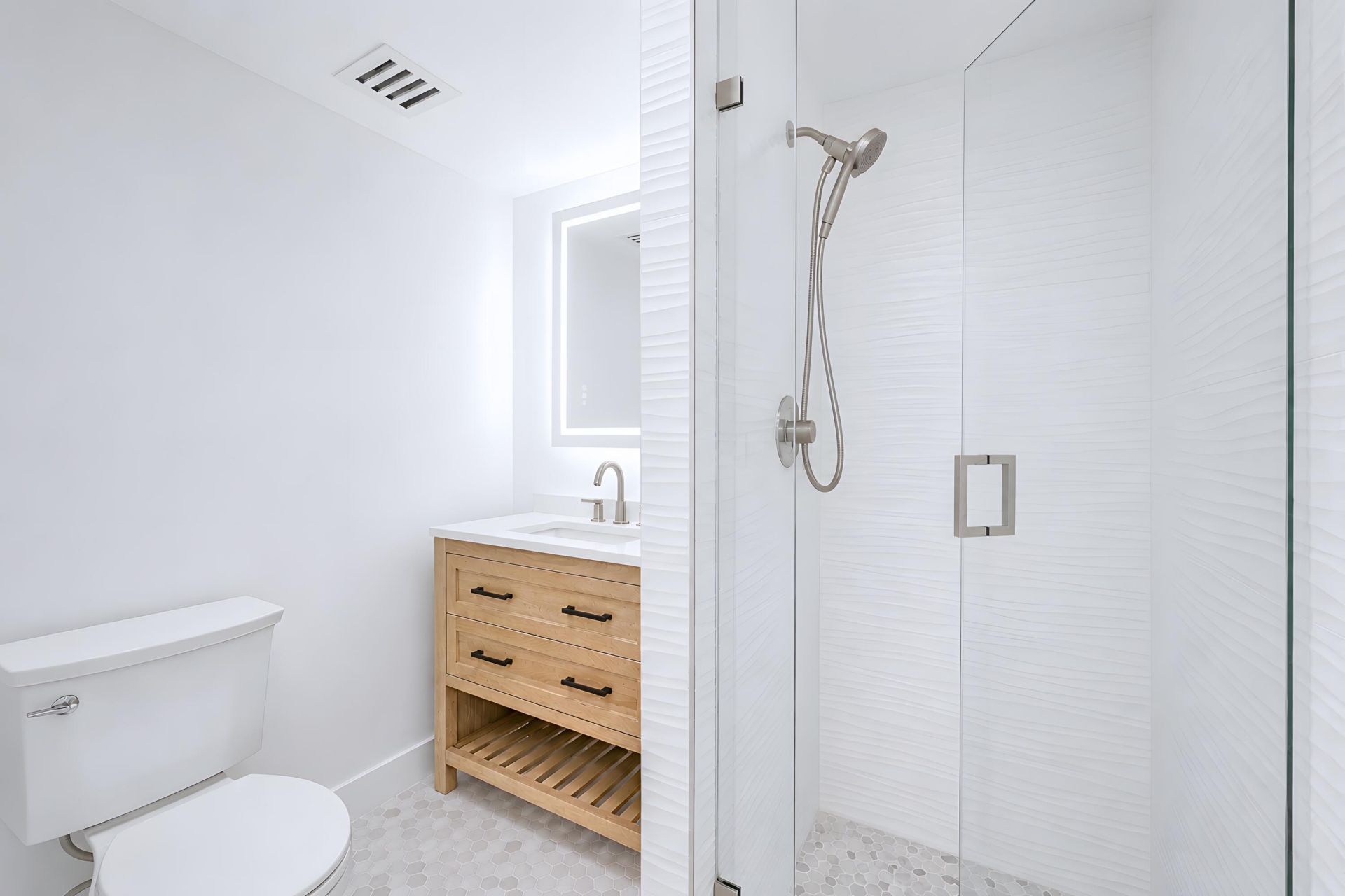3230 S Ocean Boulevard, Unit E-410, Palm Beach, FL 33480 Photo