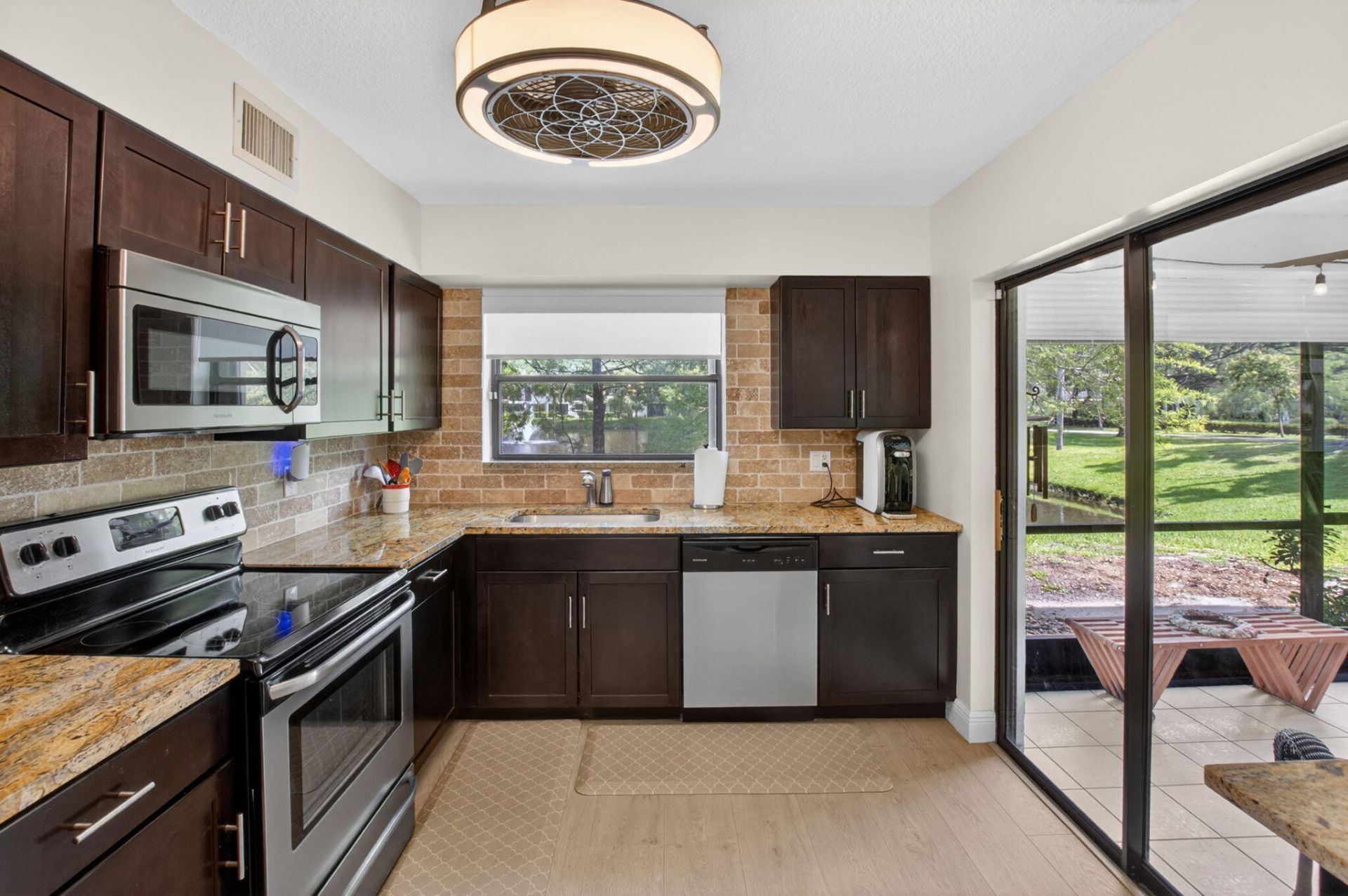 2305 Aspen Way, Unit 2305, Boynton Beach, FL 33436 Photo