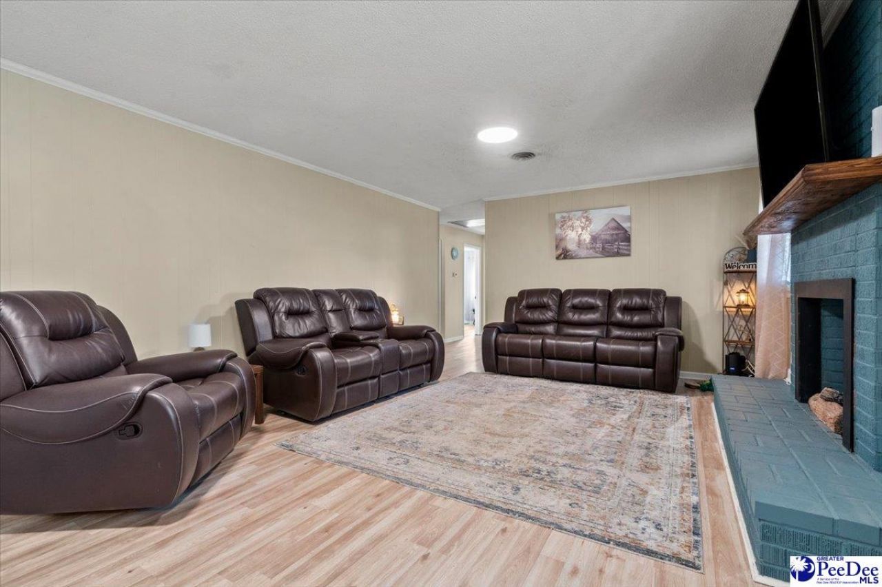 1705 Claremont Street Photo 24