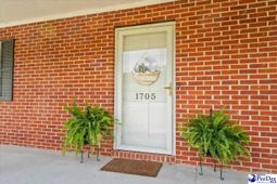 1705 Claremont Street photo 4