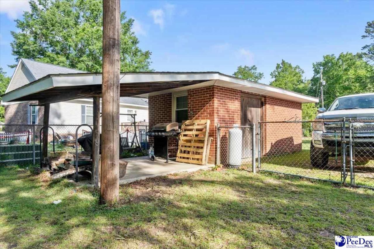 1705 Claremont Street Photo 41
