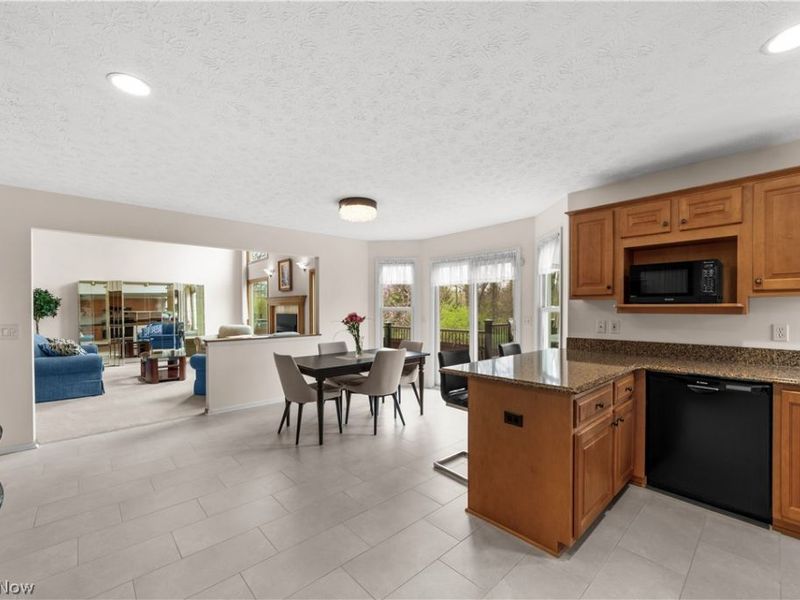16228 Academy Drive , Strongsville, OH 44149 Photo 10