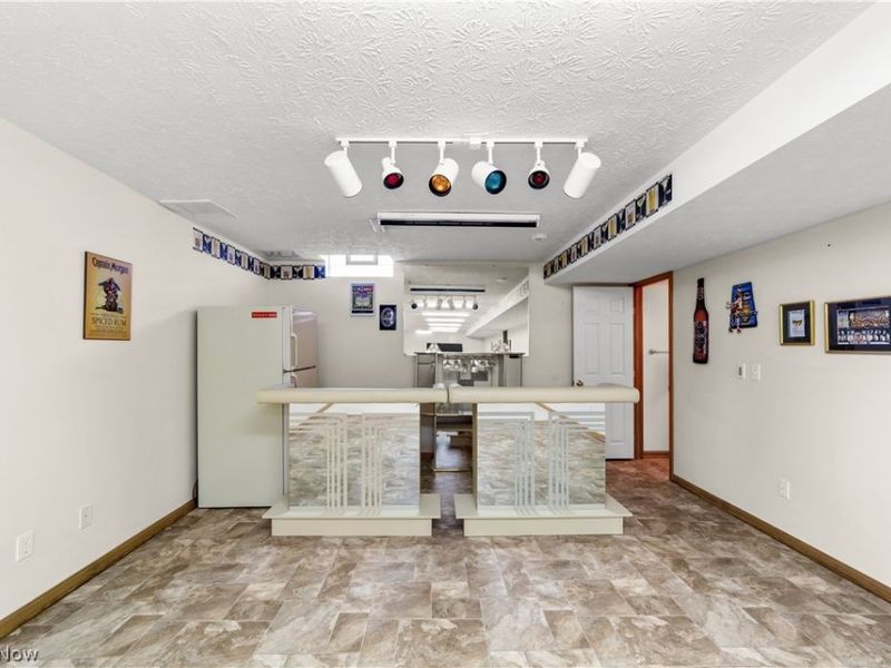16228 Academy Drive , Strongsville, OH 44149 Photo 34