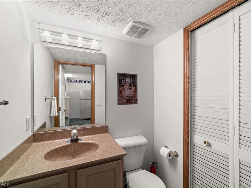 16228 Academy Drive , Strongsville, OH 44149 Photo 36