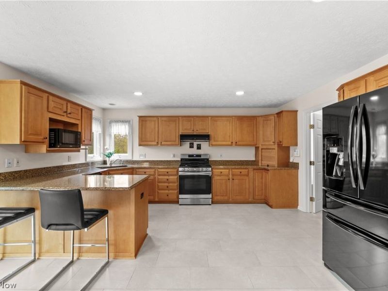 16228 Academy Drive , Strongsville, OH 44149 Photo 9