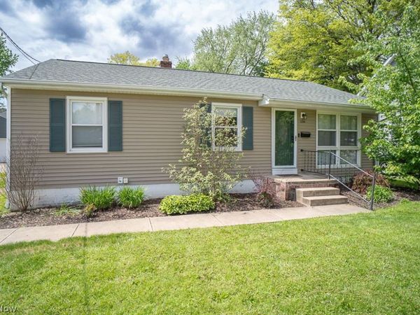 284 McDowell Avenue , Akron, OH 44313