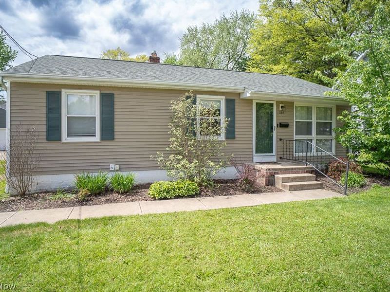 284 McDowell Avenue, Akron, OH 44313 Photo 1