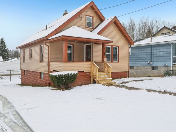 863 Pasadena Avenue , Youngstown, OH 44502
