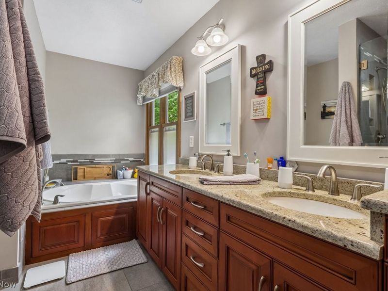 32113 Willow Circle, Avon Lake, OH 44012 Photo 22