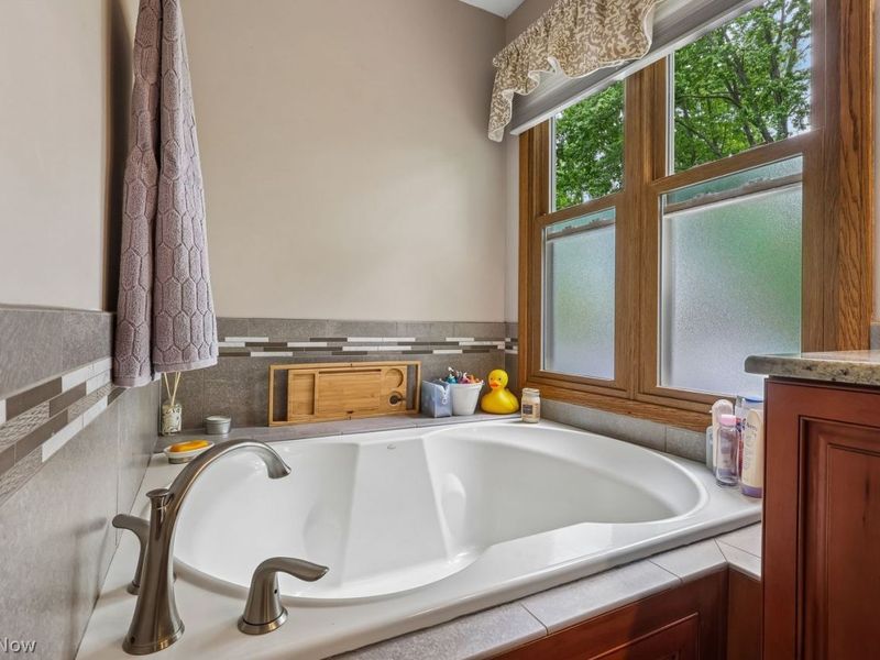 32113 Willow Circle, Avon Lake, OH 44012 Photo 23