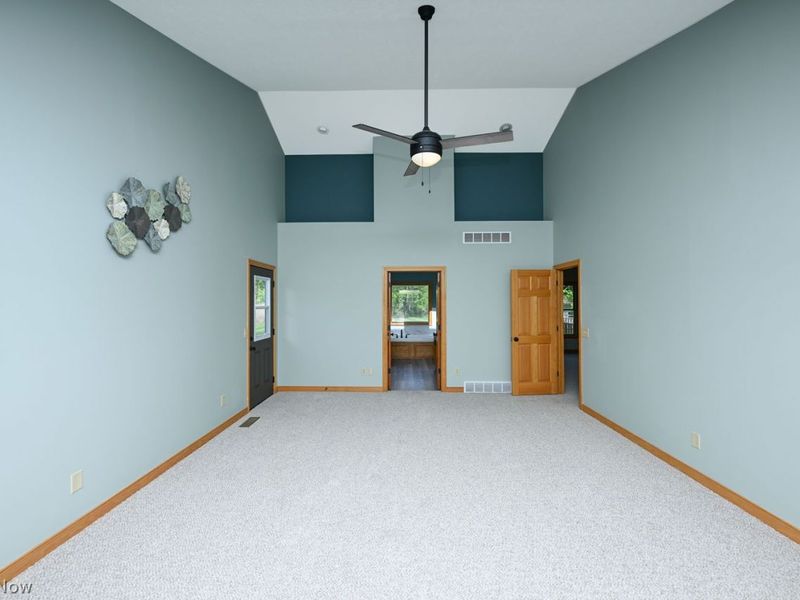 5057 Smith Kramer Street NE, Hartville, OH 44632 Photo 14