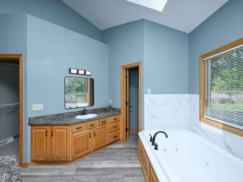 5057 Smith Kramer Street NE, Hartville, OH 44632 Photo 16
