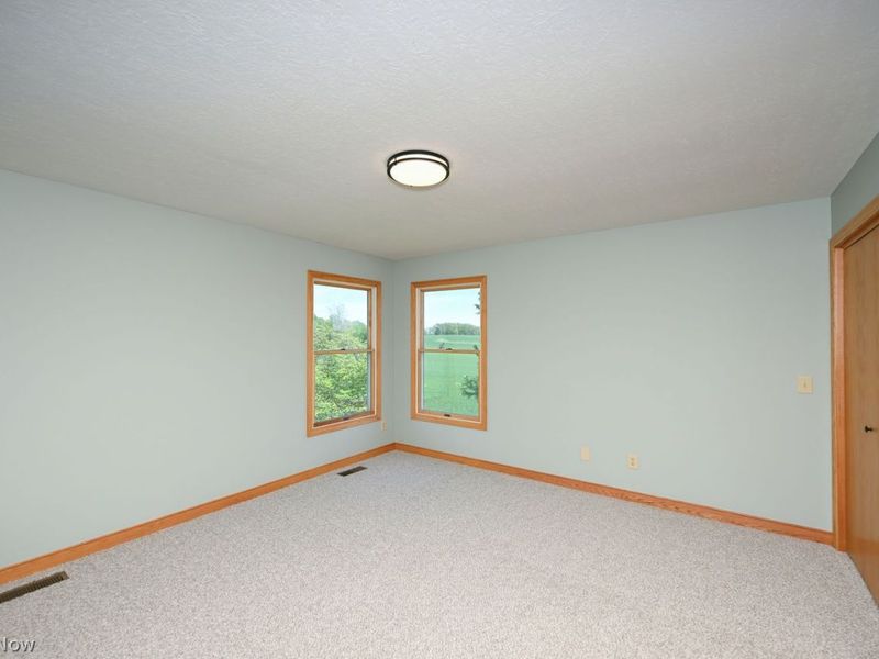 5057 Smith Kramer Street NE, Hartville, OH 44632 Photo 19