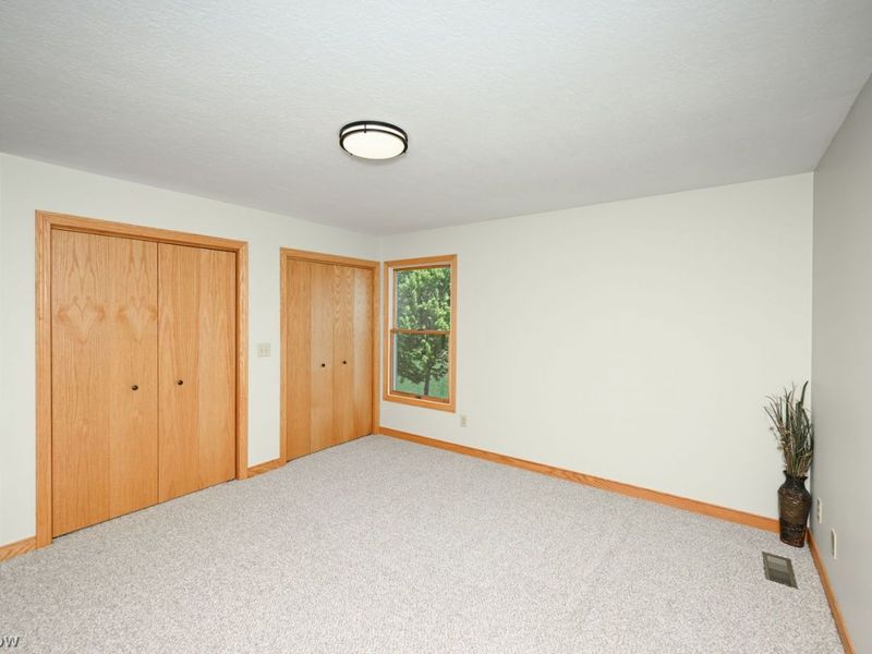 5057 Smith Kramer Street NE, Hartville, OH 44632 Photo 20