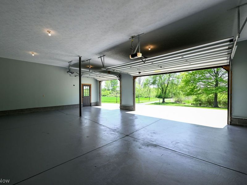 5057 Smith Kramer Street NE, Hartville, OH 44632 Photo 27
