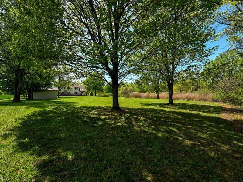 5057 Smith Kramer Street NE, Hartville, OH 44632 Photo 32