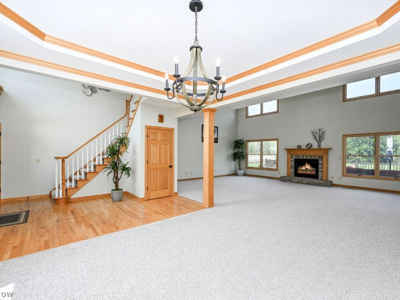 5057 Smith Kramer Street NE, Hartville, OH 44632 Photo 4