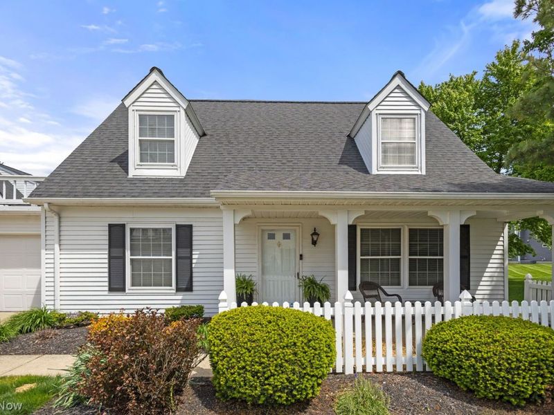 30603 Cambridge Circle , Bay Village, OH 44140 Photo 2