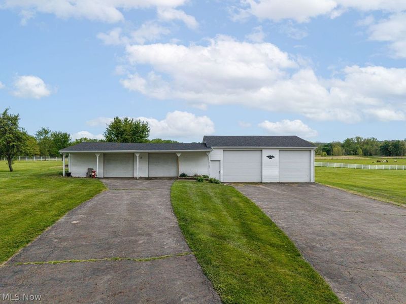2460 Blake Road , Wadsworth, OH 44281 Photo 6