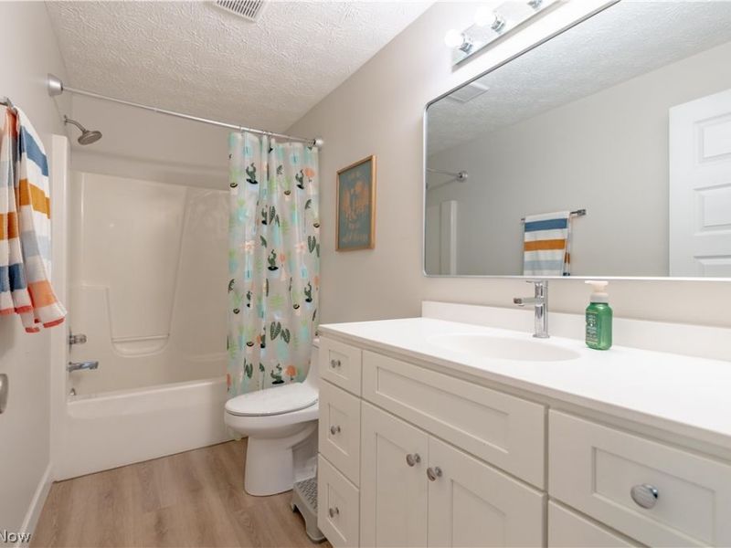 577 Colchester Court, Akron, OH 44319 Photo 25
