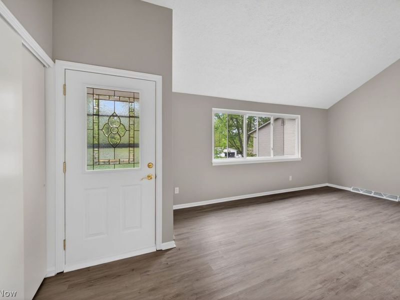 8854 Timberlink Road NW, Canal Fulton, OH 44614 Photo 4