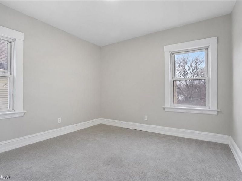 8210 Dorver Avenue , Cleveland, OH 44105 Photo 21