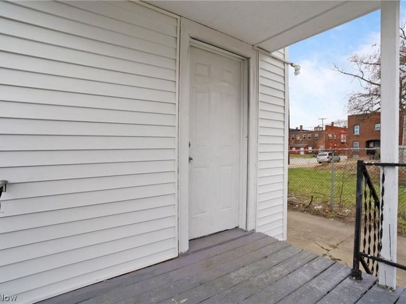 8210 Dorver Avenue , Cleveland, OH 44105 Photo 29