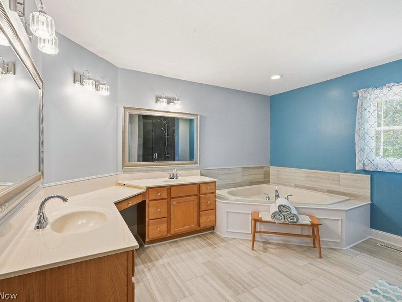 1365 Timber Ridge Drive , Macedonia, OH 44056 Photo 29