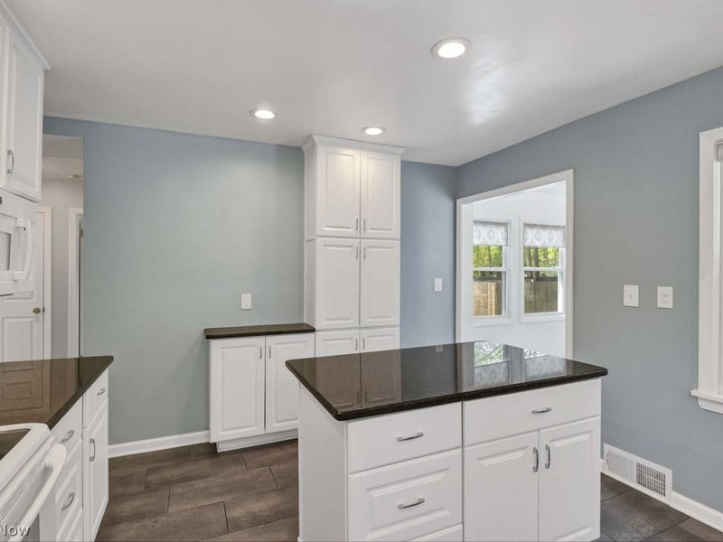 27442 Dunford Road , Westlake, OH 44145 Photo 10