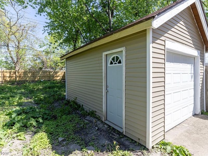 1407 E 29th Street , Lorain, OH 44055 Photo 3