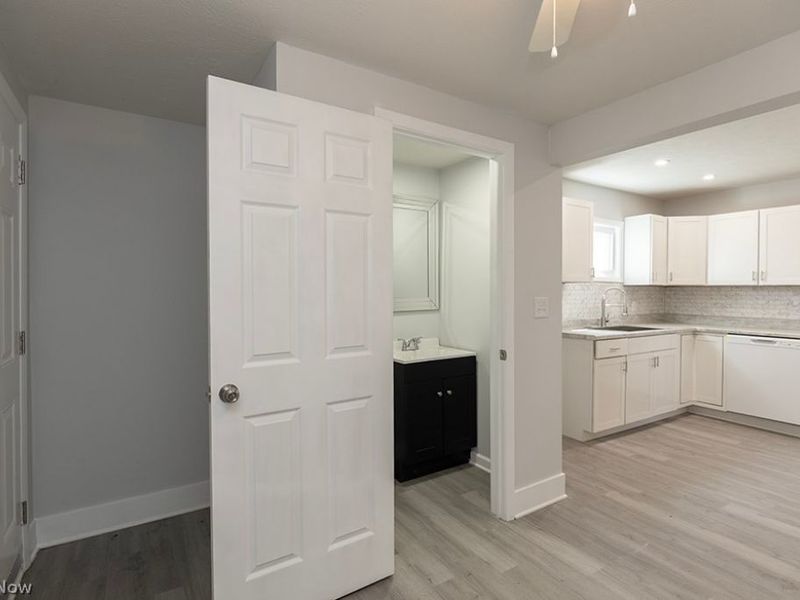 1407 E 29th Street , Lorain, OH 44055 Photo 7