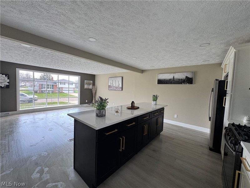 35 Santin Circle , Bedford, OH 44146 Photo 11