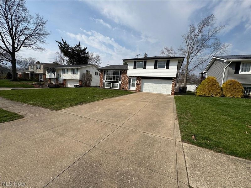 35 Santin Circle , Bedford, OH 44146 Photo 2
