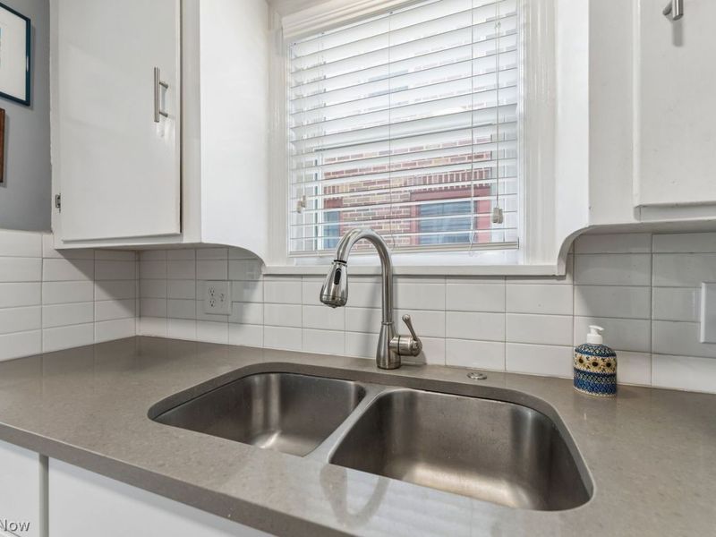 15034 Rosemary Avenue , Cleveland, OH 44111 Photo 12