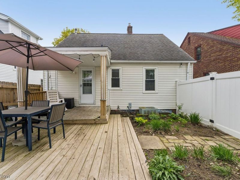 15034 Rosemary Avenue , Cleveland, OH 44111 Photo 37