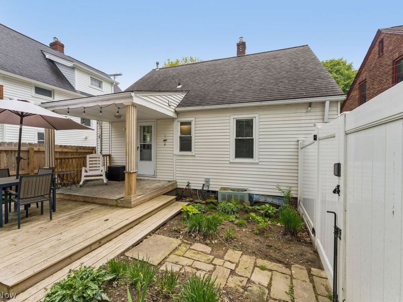 15034 Rosemary Avenue , Cleveland, OH 44111 Photo 40