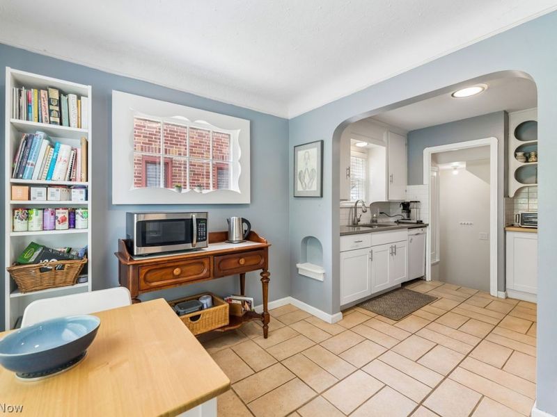 15034 Rosemary Avenue , Cleveland, OH 44111 Photo 9