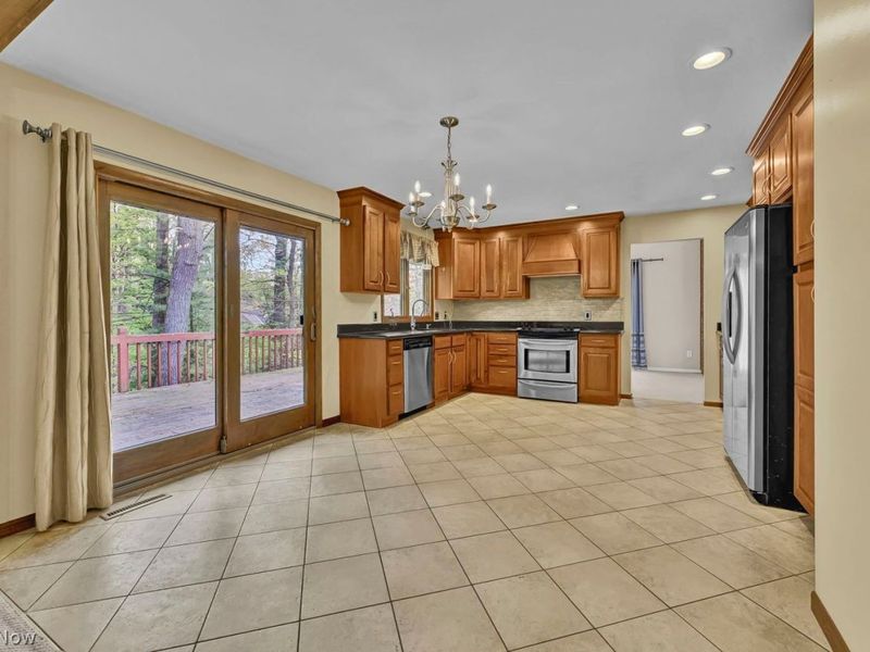 8309 Pin Oak Drive , Parma, OH 44130 Photo 16