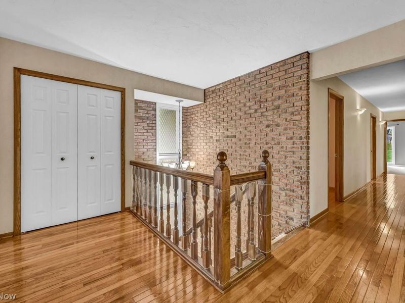 8309 Pin Oak Drive , Parma, OH 44130 Photo 6