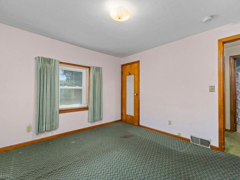 2010 Utica Avenue , Lorain, OH 44052 Photo 14