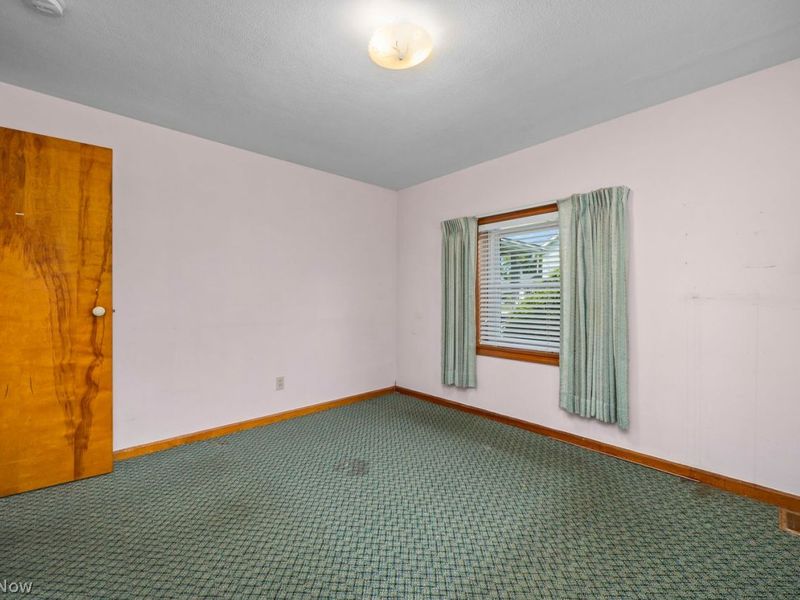 2010 Utica Avenue , Lorain, OH 44052 Photo 16