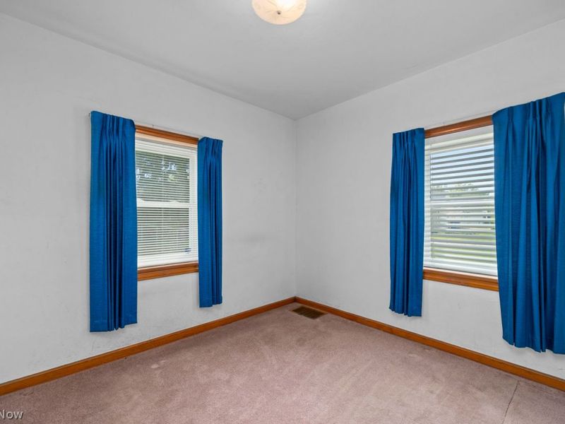 2010 Utica Avenue , Lorain, OH 44052 Photo 18