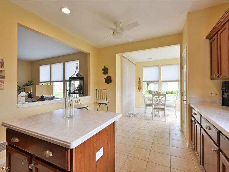 38084 Princeton Drive , North Ridgeville, OH 44039 Photo 16