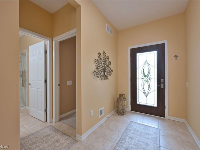 38084 Princeton Drive , North Ridgeville, OH 44039 Photo 2