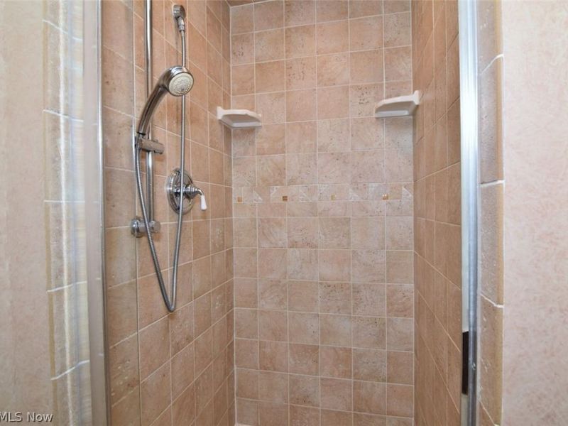 2355 Lalemant Road , University Heights, OH 44118 Photo 34