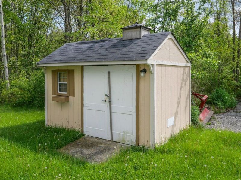 10703 Jones Road , Diamond, OH 44412 Photo 38