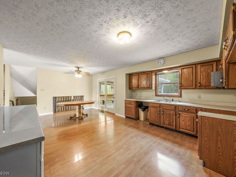 10703 Jones Road , Diamond, OH 44412 Photo 6