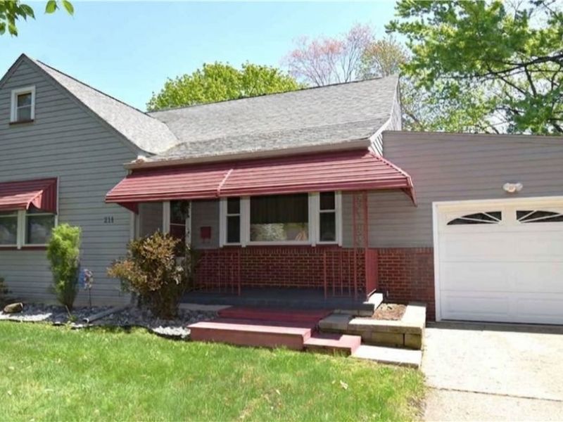 211 Parish Avenue , Hubbard, OH 44425 Photo 2