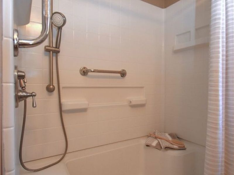 211 Parish Avenue , Hubbard, OH 44425 Photo 23