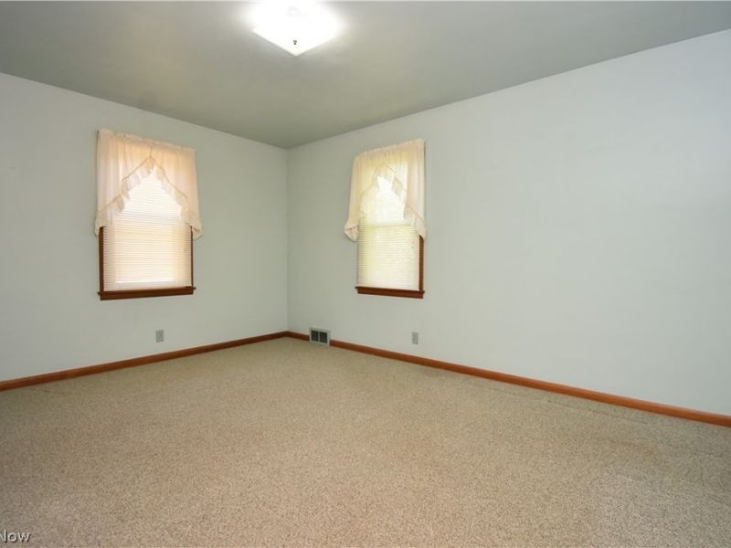 211 Parish Avenue , Hubbard, OH 44425 Photo 25
